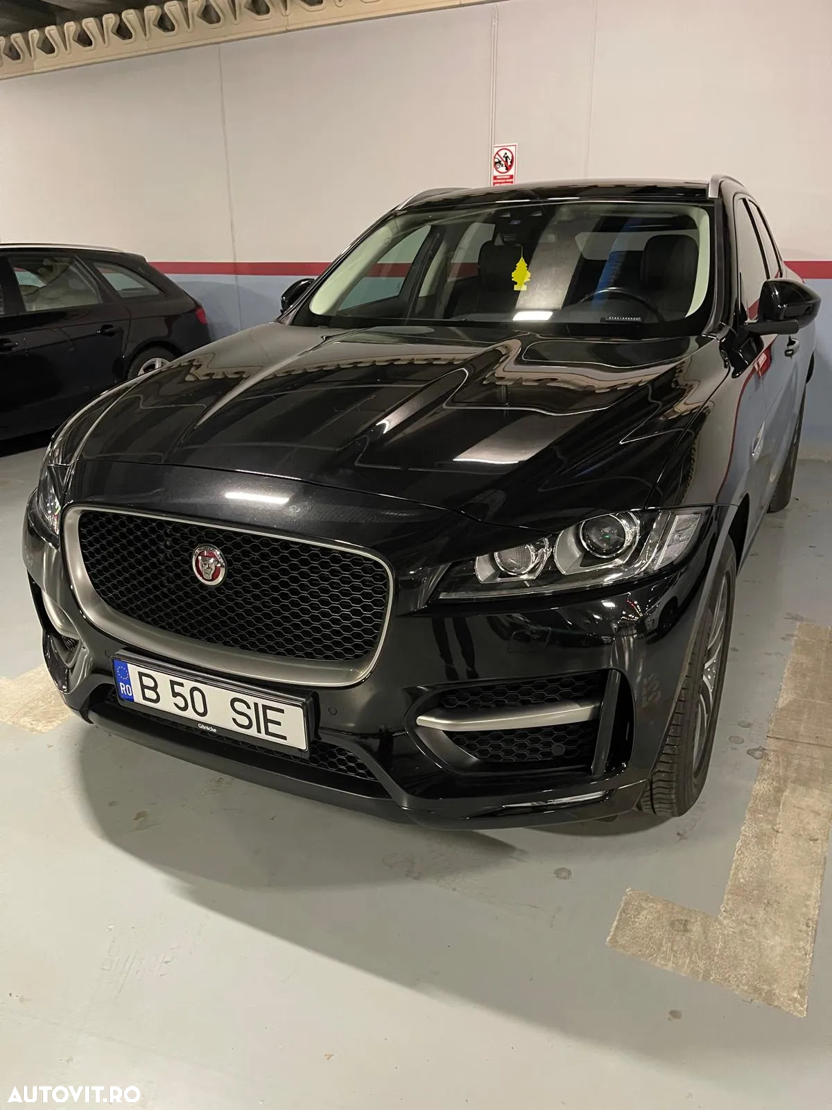 Jaguar F-Pace 25d AWD Aut. R-Sport - 10