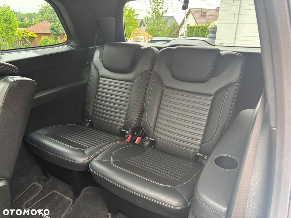 Mercedes-Benz GLS - 17