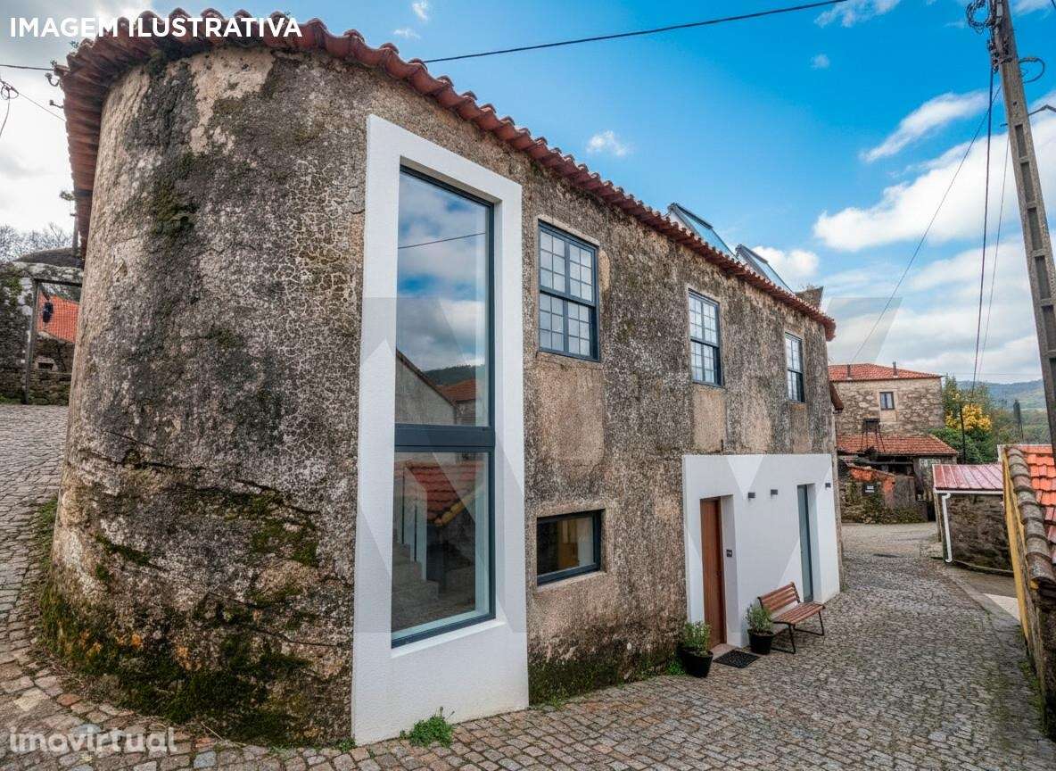 Moradia de 220m2 em Roge – Oportunidade Única de Restauro a 5 min. do - Grande imagem: 4/26