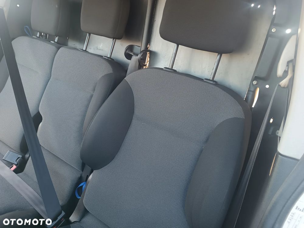 Citroën BERLINGO - 13