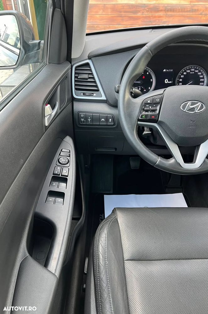 Hyundai Tucson blue 1.7 CRDi 2WD Style - 18