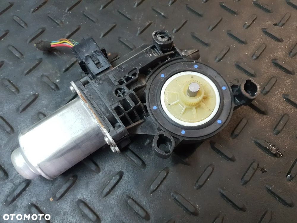 Skoda Fabia 2 II 07-10 SILNIK SILNICZEK SZYBY PRAWY OE 6Q2959801F EUROPA - 3