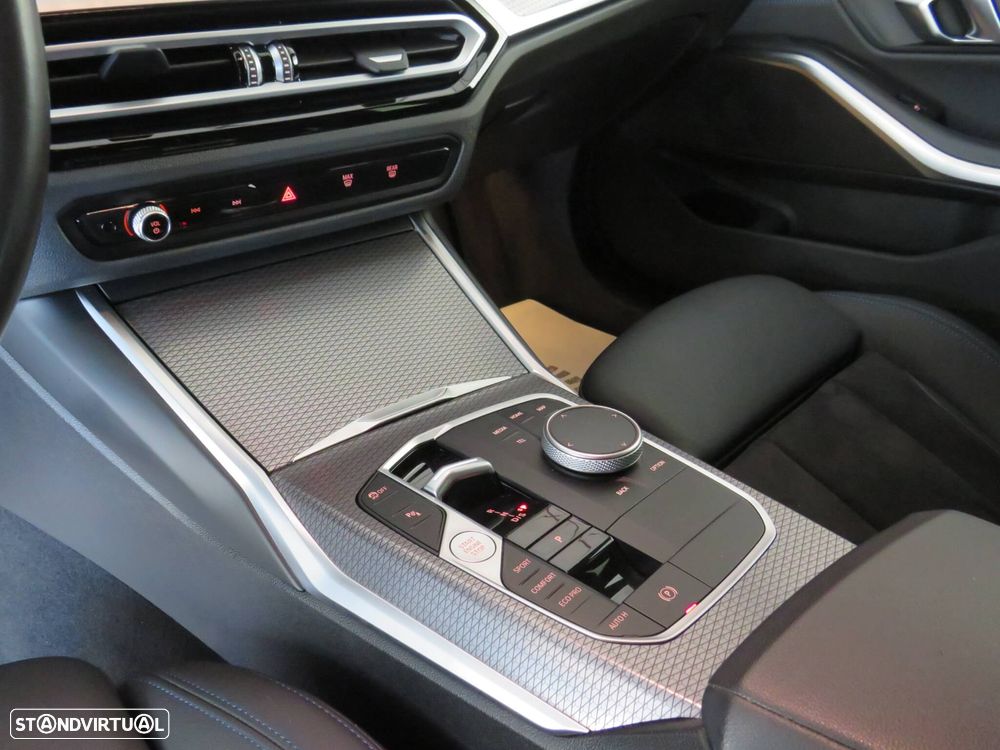 BMW 320 d Pack M Auto - 12