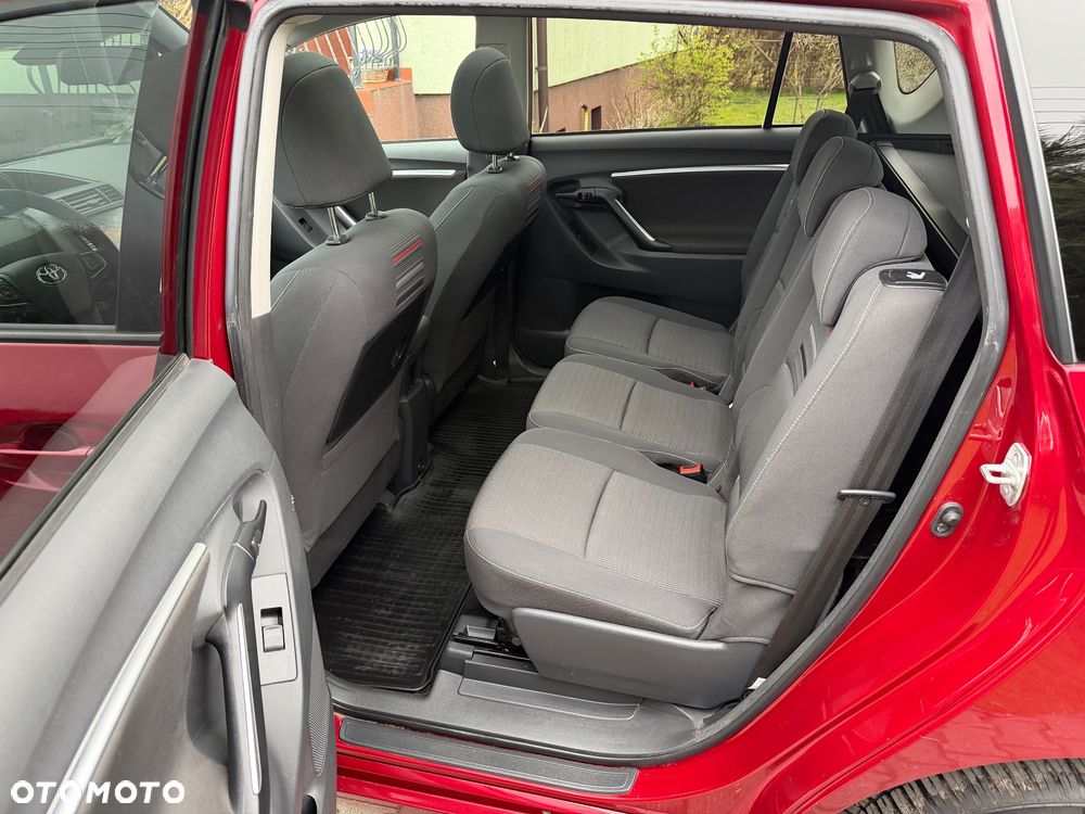 Toyota Verso 1.8 7-Sitzer Edition S+ - 24