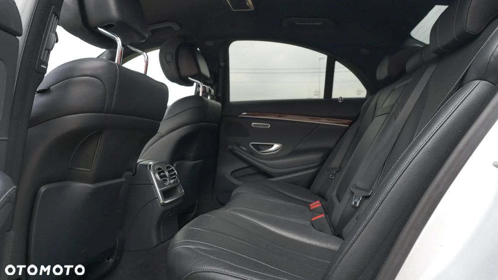 Mercedes-Benz Klasa S 500 4-Matic 7G-TRONIC - 27