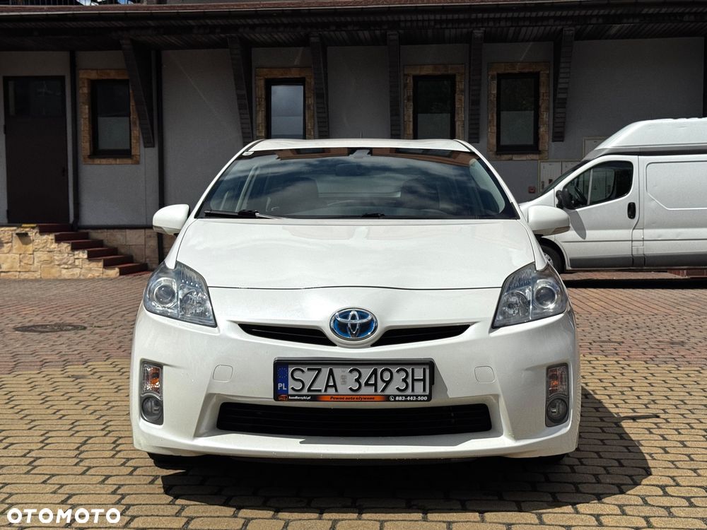 Toyota Prius 1.8 HSD Prestige - 4