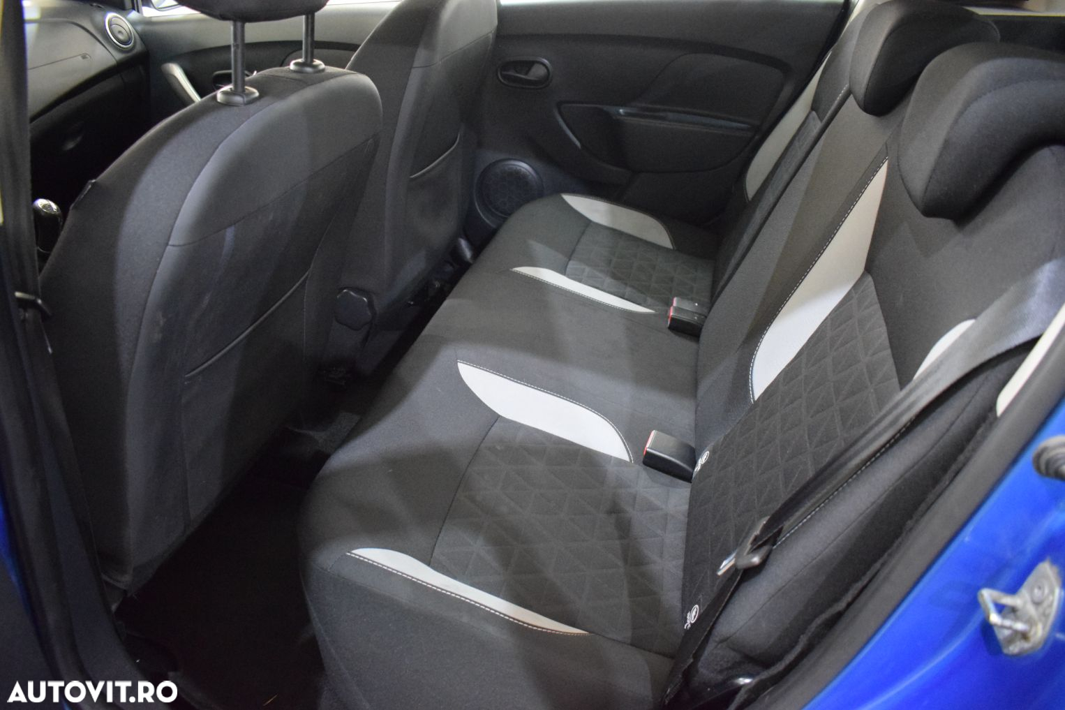 Dacia Sandero 0.9 TCe Laureate - 11
