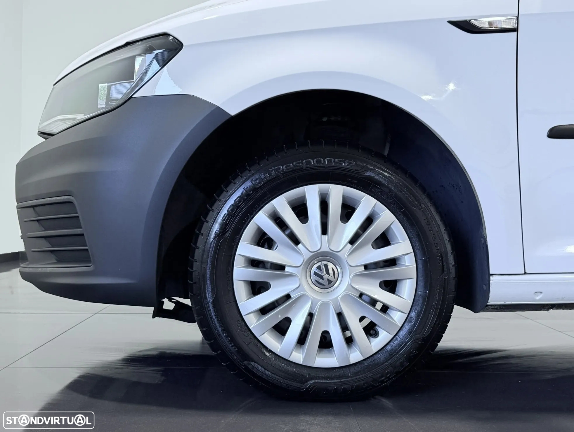 VW CADDY 2.0 TDI BLUEMOTION - CAIXA AUTOMATICA - 48