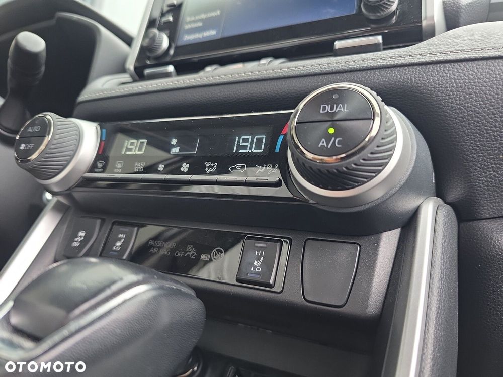 Toyota RAV4 - 23