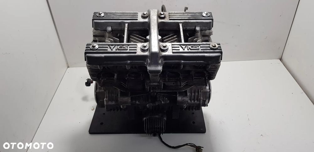 Yamaha XJ900 Diversion - Silnik - 8