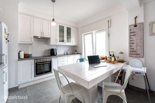 Apartamento 2 quartos, garagem no centro histórico da Ericeira - Grande imagem: 2/13