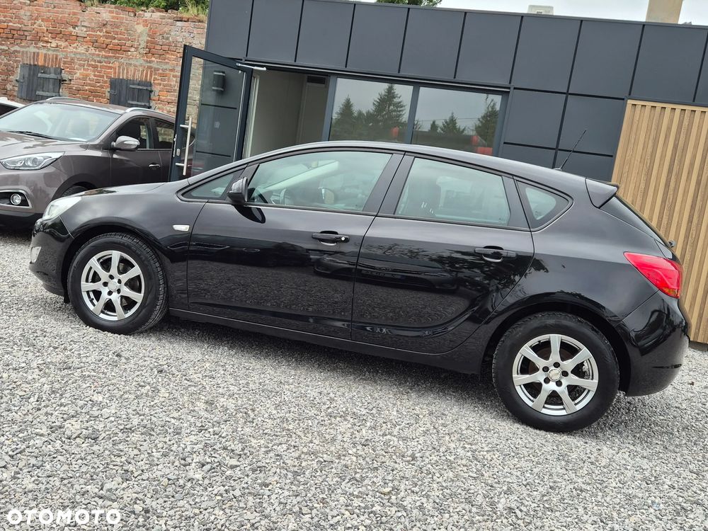 Opel Astra 1.6 Design Edition - 7