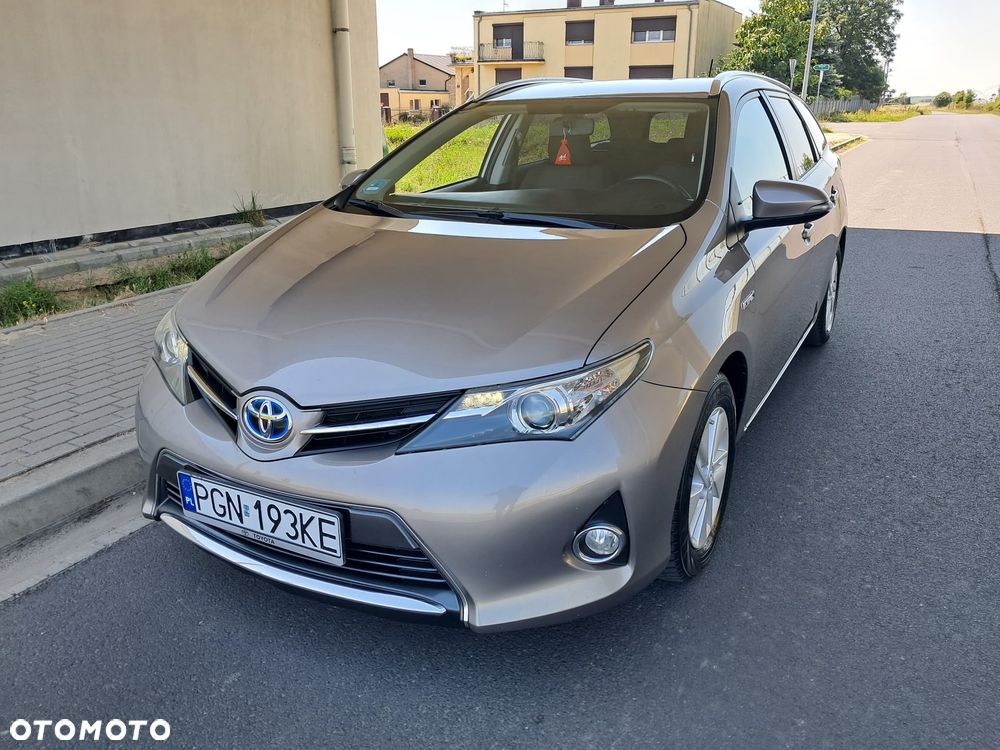 Toyota Auris - 1