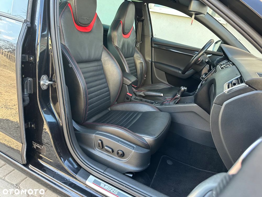 Skoda Octavia 2.0 TDI DSG RS - 15