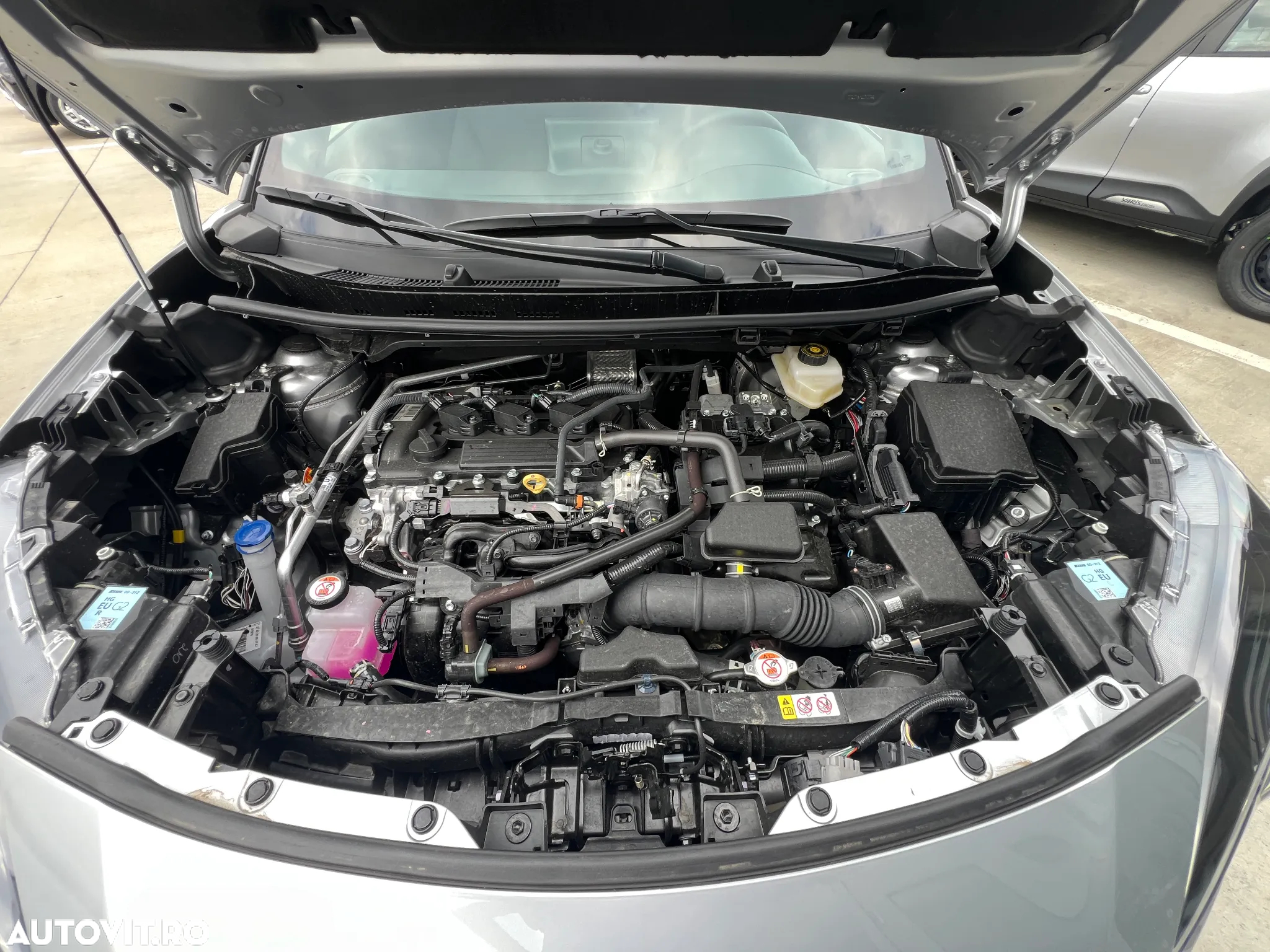 Toyota Yaris Cross 1.5 VVT-i HSD 4x4 Dynamic - 38