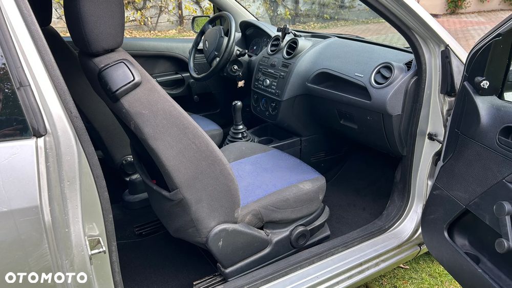 Ford Fiesta 1.3 - 7