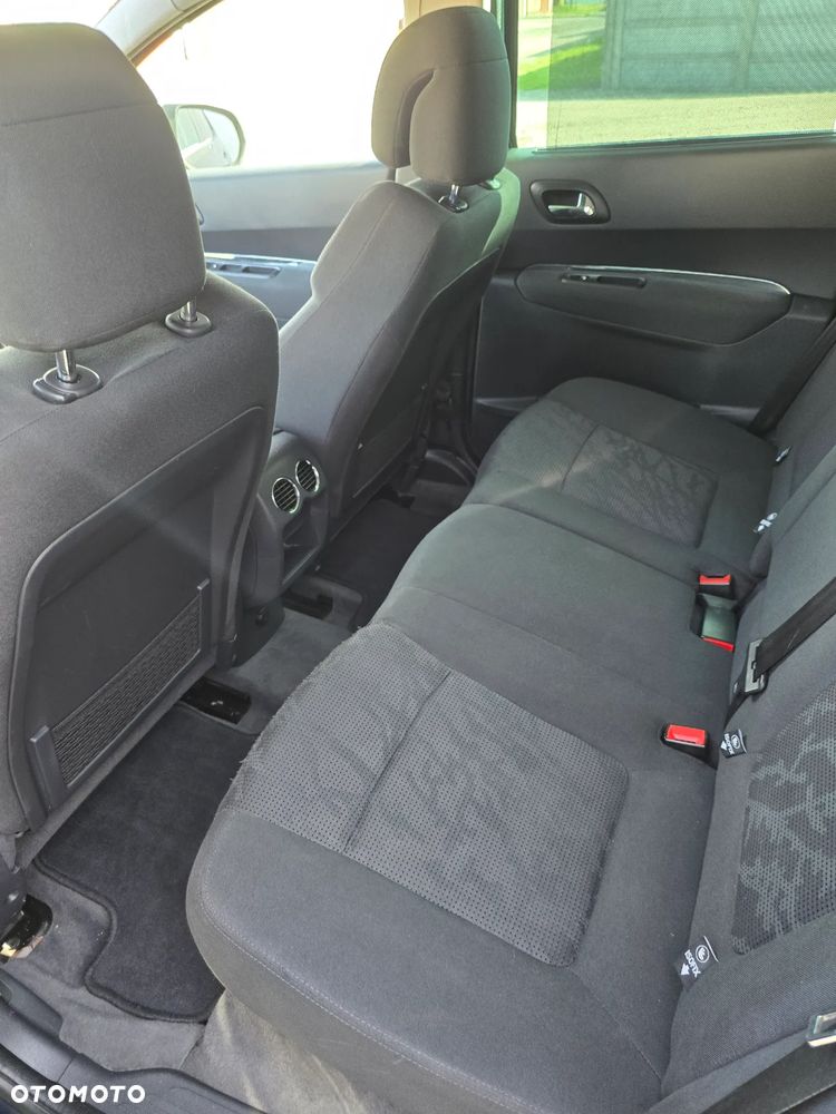 Peugeot 3008 2.0 HDi Active - 11