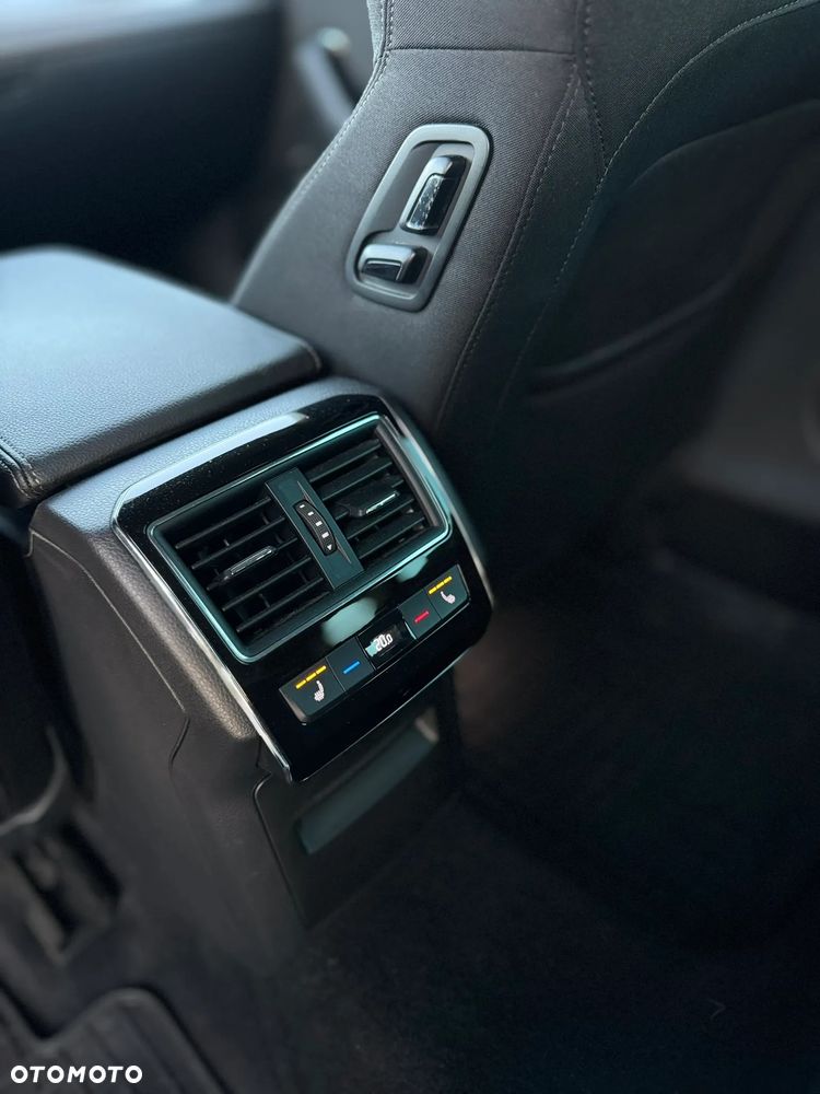 Skoda Superb 2.0 TDI SCR Style DSG - 20