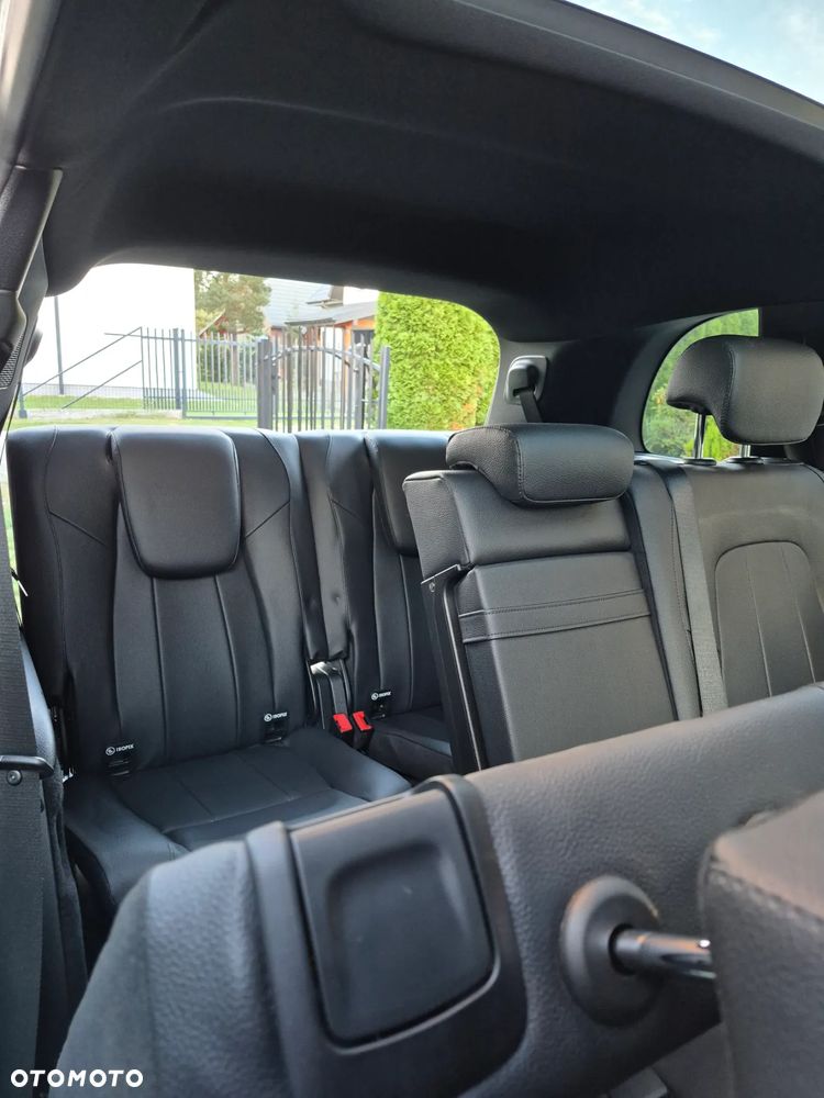 Mercedes-Benz GLB 250 8G-DCT - 19