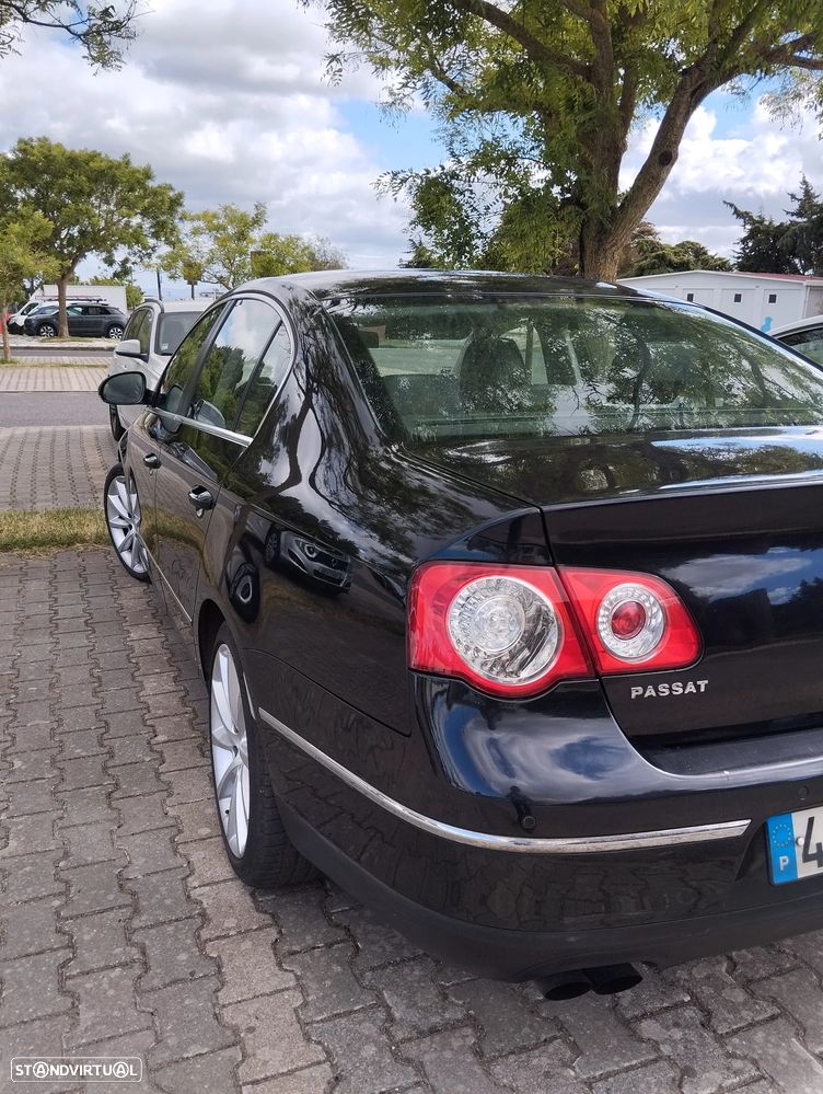 VW Passat 2.0 TDI Edition Highline DSG - 4