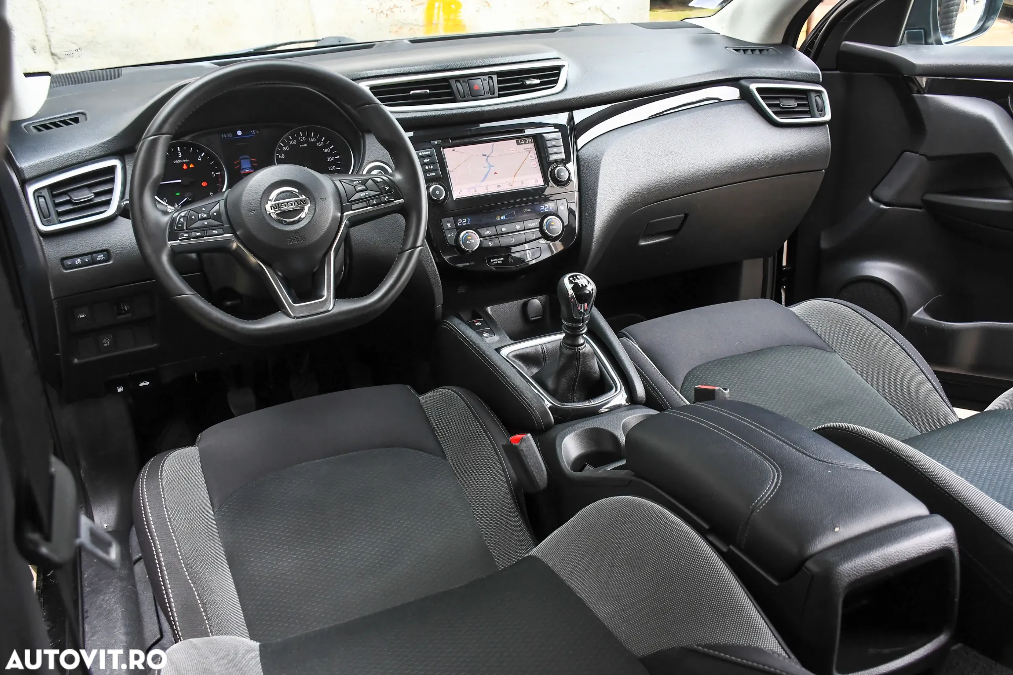 Nissan Qashqai 1.5 DCI N-Connecta - 20