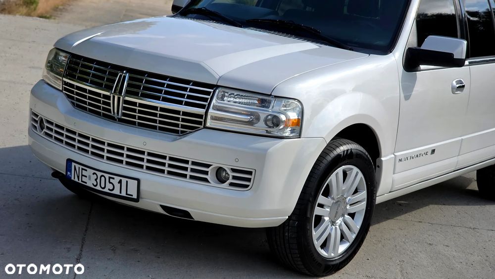 Lincoln Navigator 5.4 4WD Luxury - 19