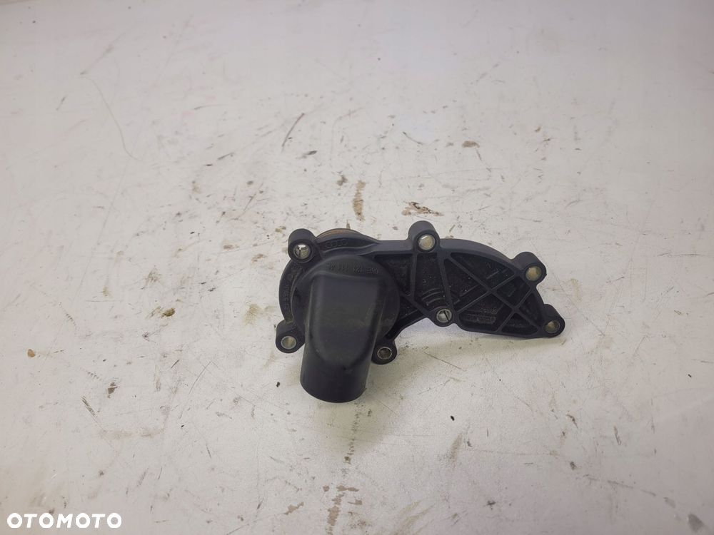 OBUDOWA TERMOSTATU AUDI S4 S5 A6 3.0 T 06E121111AL - 4