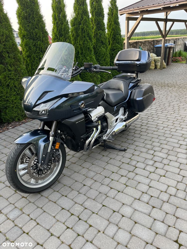 Honda CTX - 16