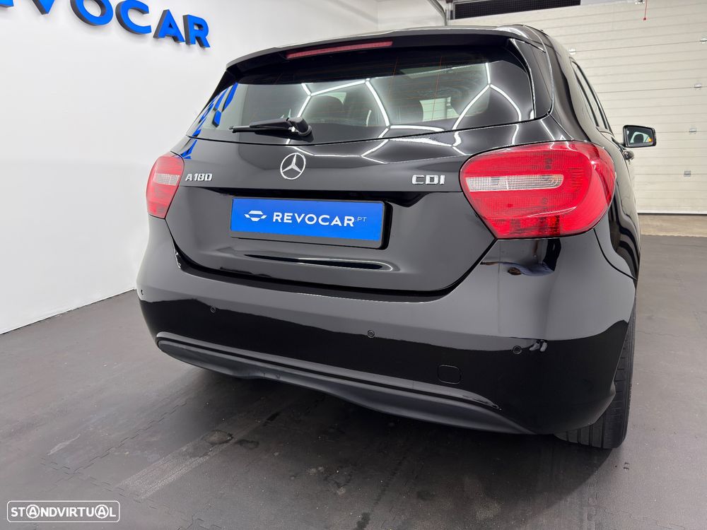 Mercedes-Benz A 180 d Urban - 12