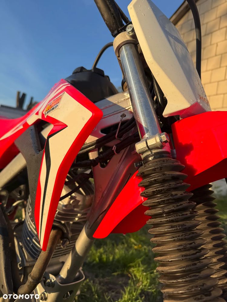 Honda CRF - 8