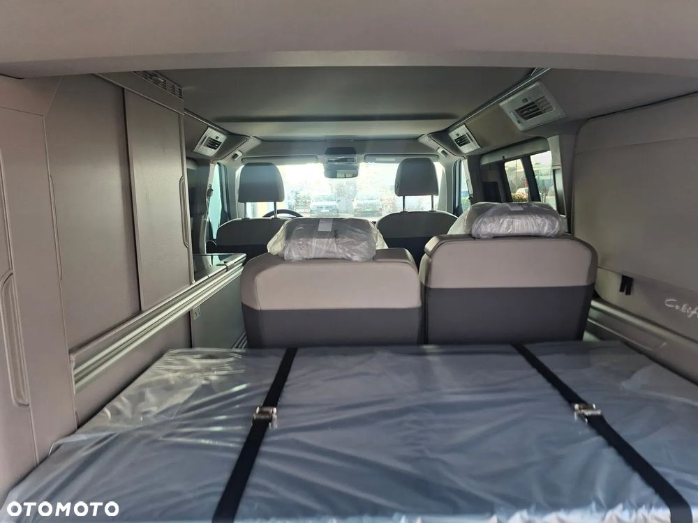 Volkswagen California - 33