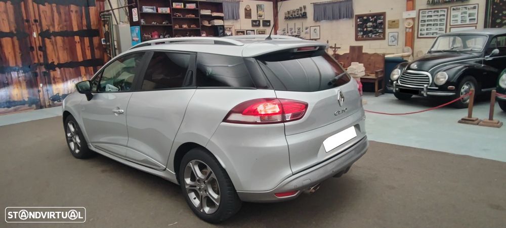 Renault Clio Sport Tourer 1.5 dCi GT Line - 4
