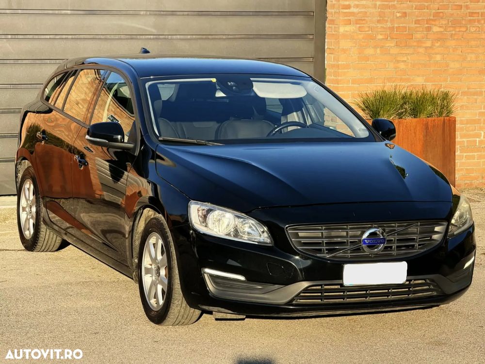 Volvo V60 D2 Geartronic Powershift RDesign - 1