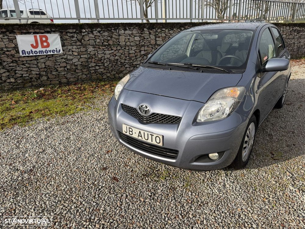 Toyota Yaris 1.0 VVT-i Comfort+AC - 2