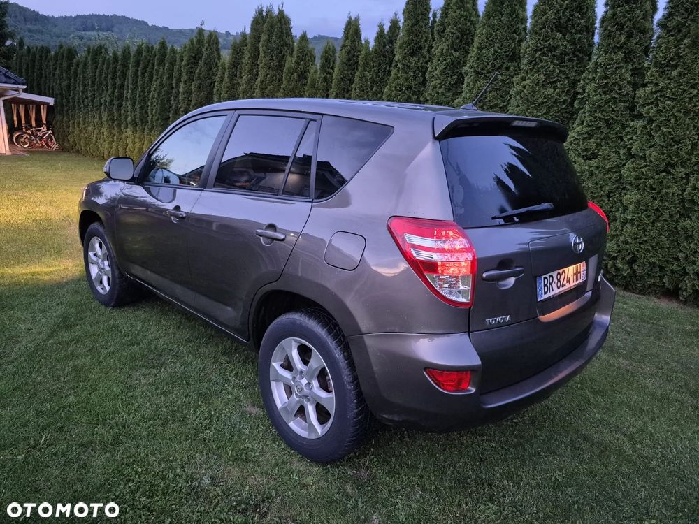 Toyota RAV4 2.2 D-4D 4x4 - 19
