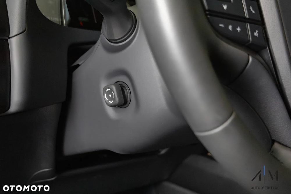 Lexus UX 300h F Sport Design AWD - 27