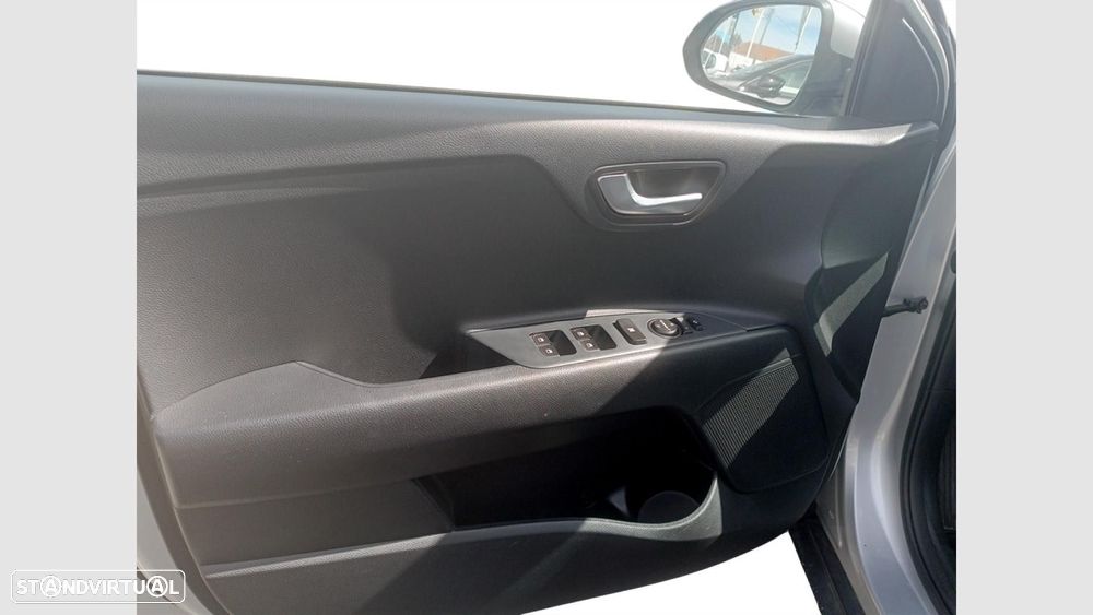 Kia Stonic 1.0 T-GDI Drive - 11