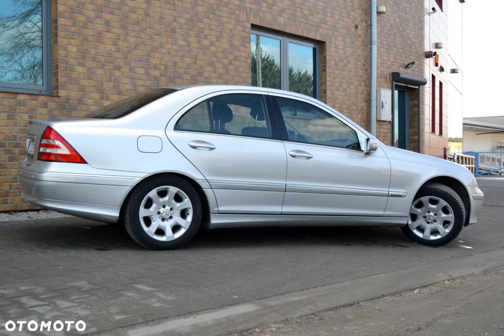 Mercedes-Benz Klasa C 200 Kompressor Automatik Elegance - 4