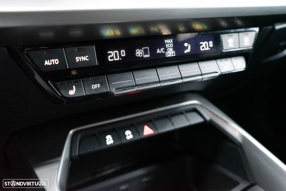 Audi A3 Limousine 35 TDI S tronic S line - 32