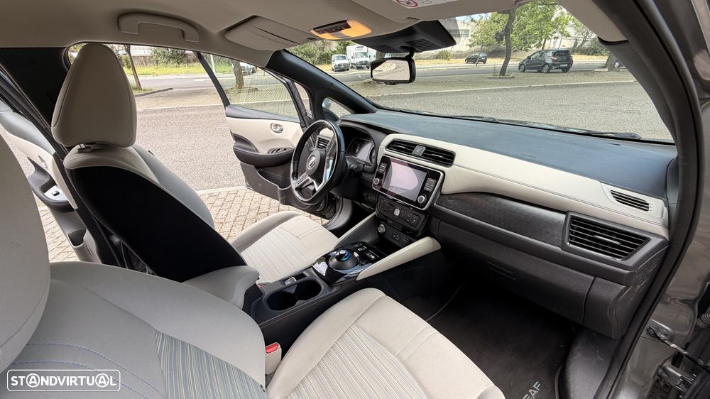 Nissan Leaf N-Connecta Two Tone - 15
