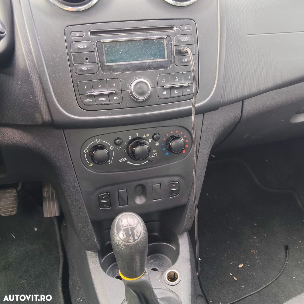 Dacia Logan 1.5 dCi 75 CP Ambiance - 6