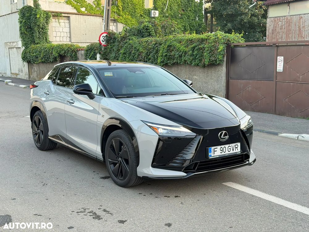 Lexus RZ 550e DIRECT 4 F Sport - 3