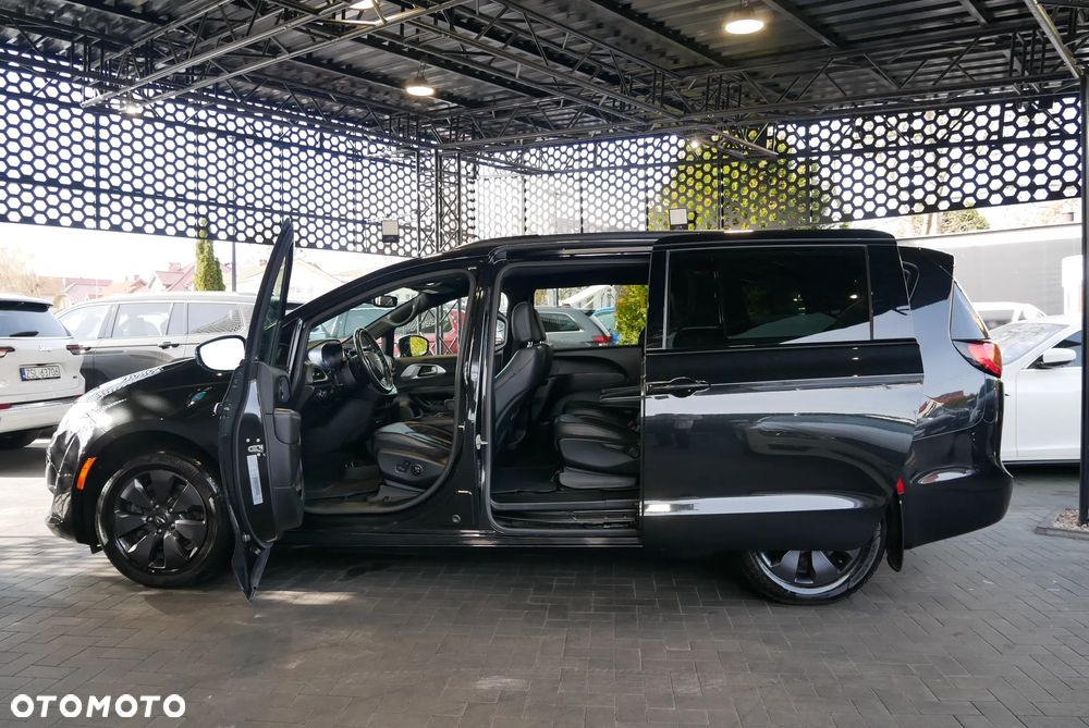 Chrysler Pacifica - 6