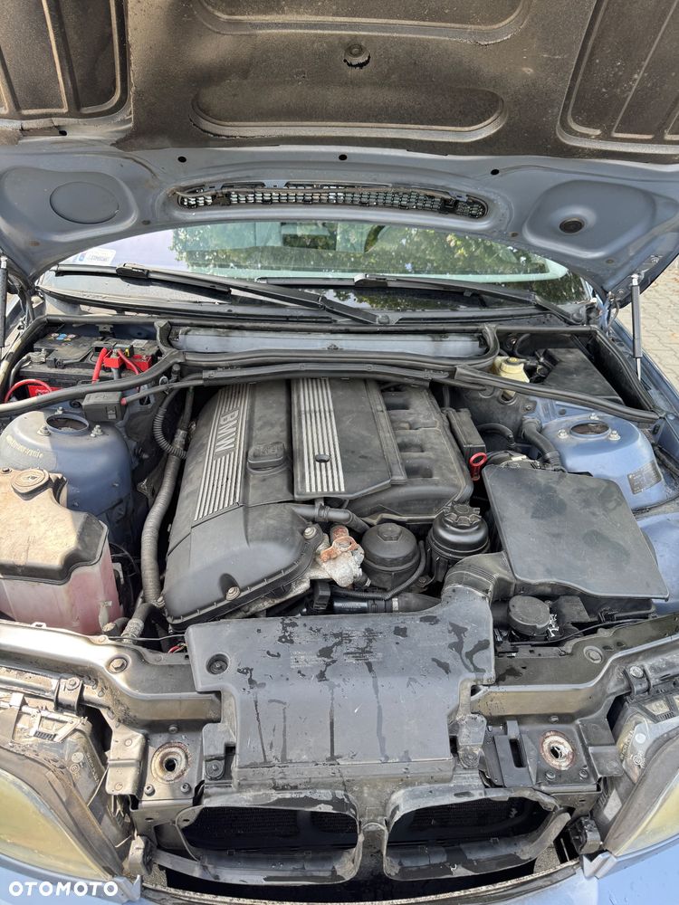 BMW Seria 3 325i - 13
