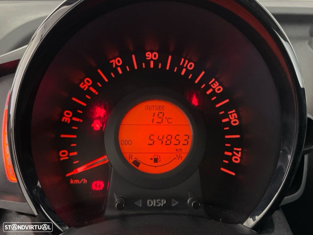 Citroën C1 1.0 VTi Feel S&S - 9