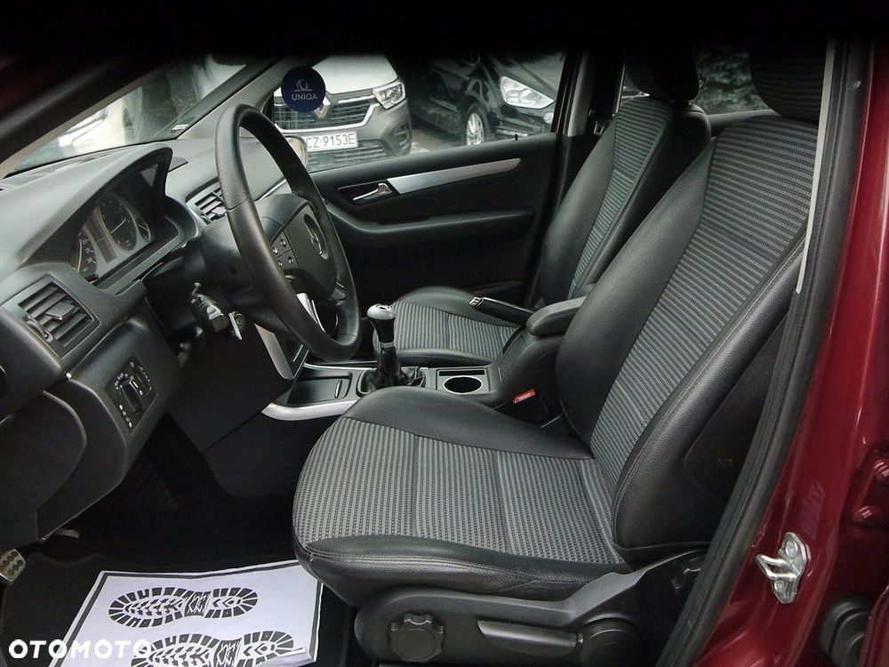 Mercedes-Benz Klasa B 150 BlueEFFICIENCY - 25