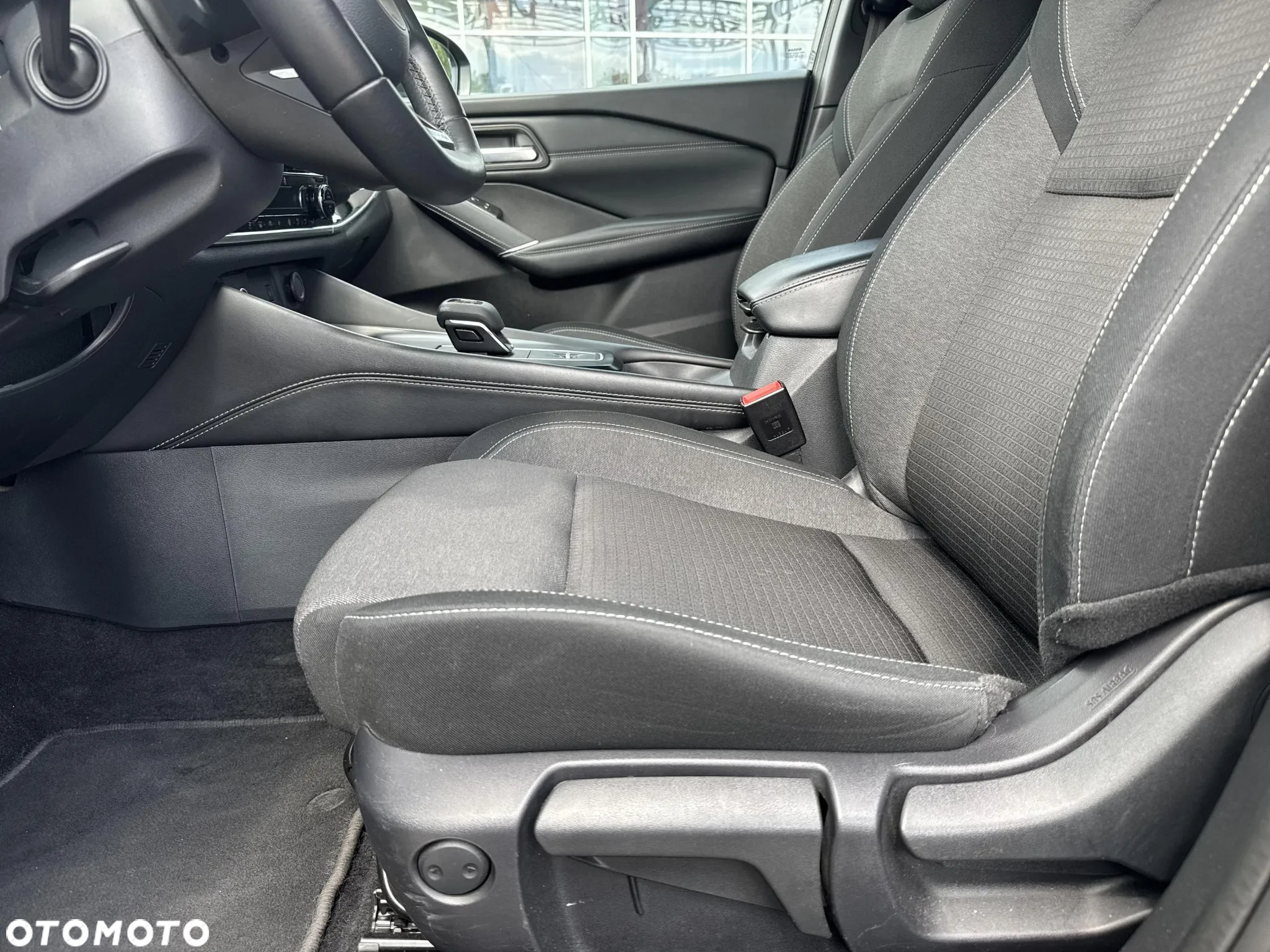 Nissan Qashqai 1.3 DIG-T mHEV N-Connecta Xtronic - 13