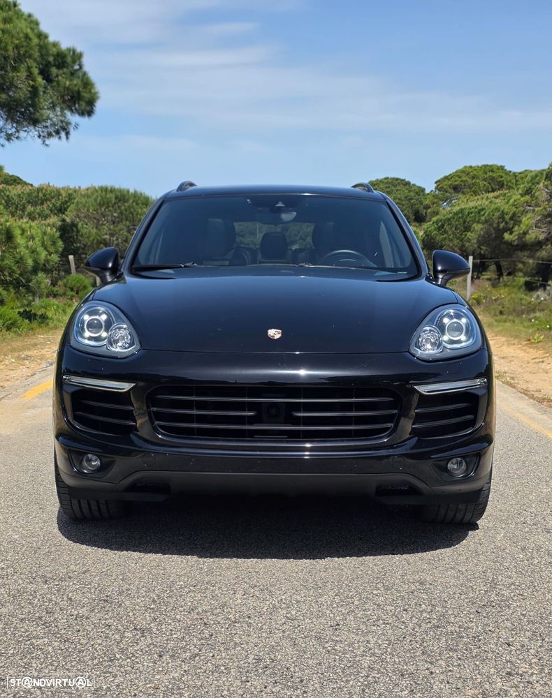 Porsche Cayenne S E-Hybrid - 3