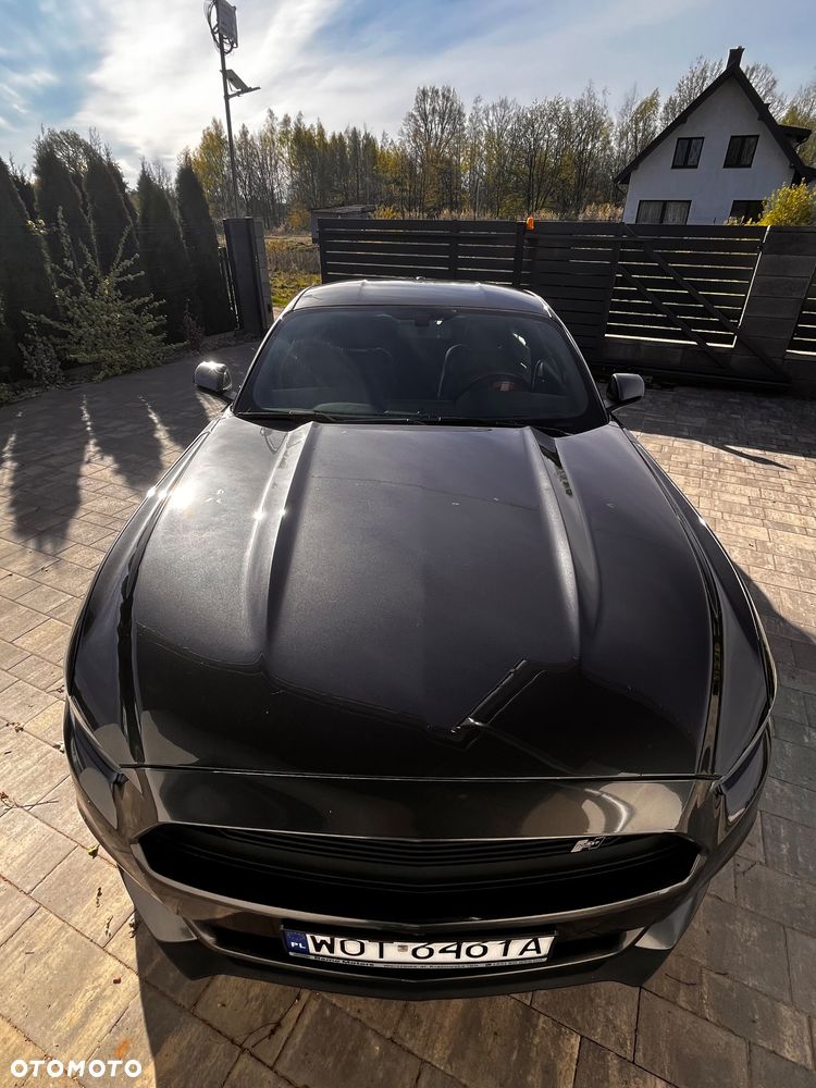 Ford Mustang - 23
