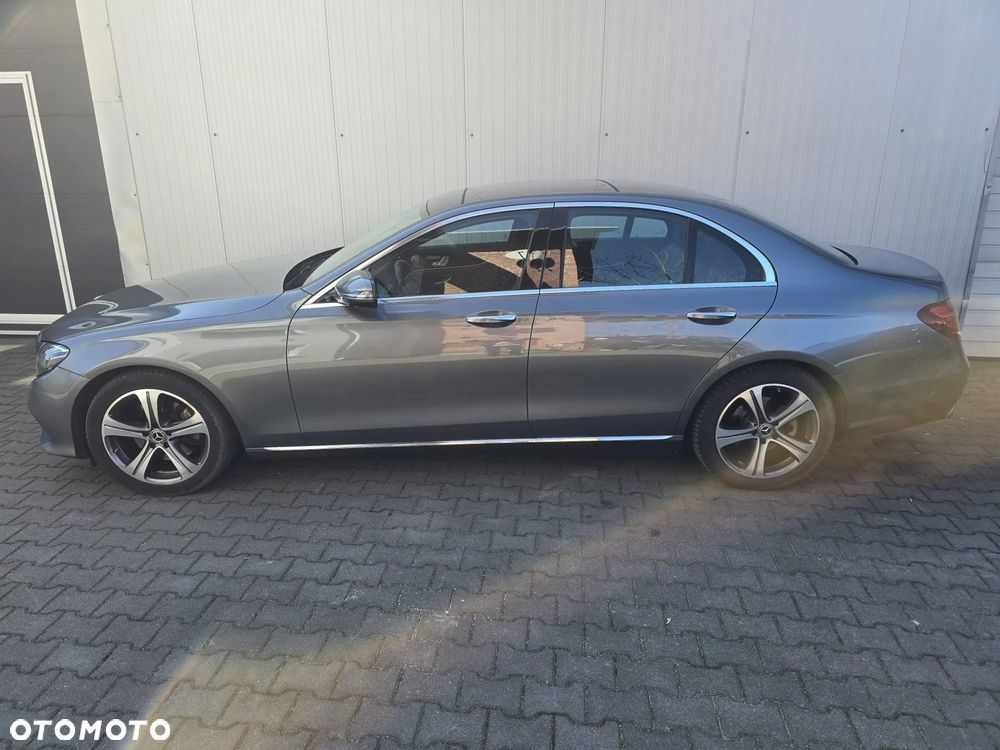 Mercedes-Benz Klasa E 220 d 9G-TRONIC - 8